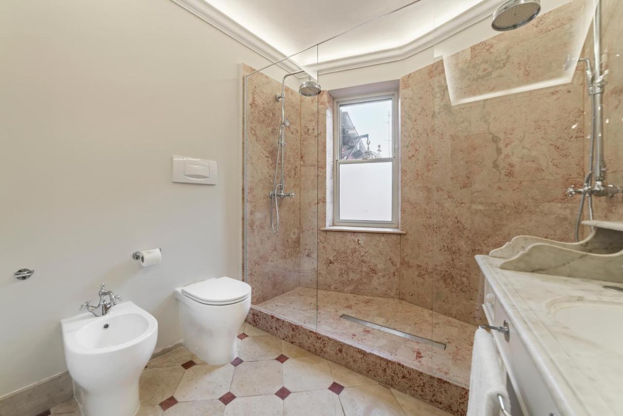 רומא Bmga L Viapaola43 Palace Luxury Penthouse 2Bdr מראה חיצוני תמונה